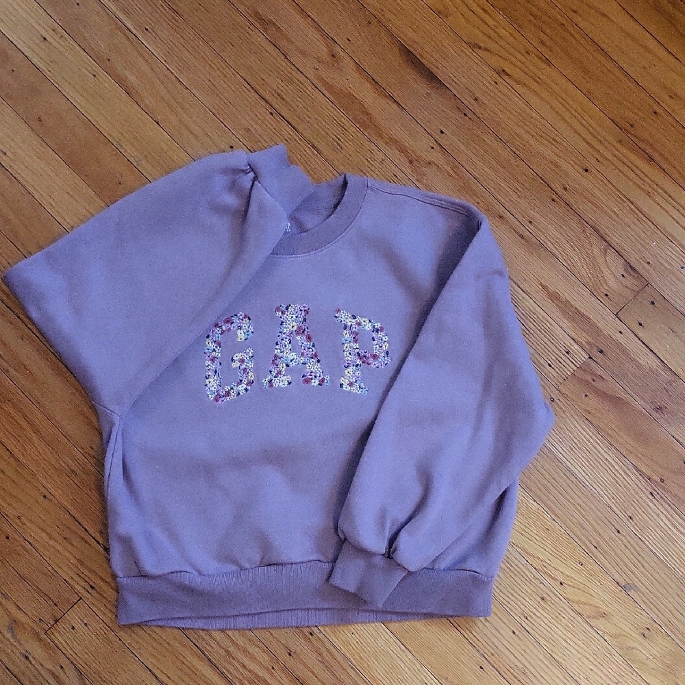 GAP Women's Lavender Crew Neck Sweater
